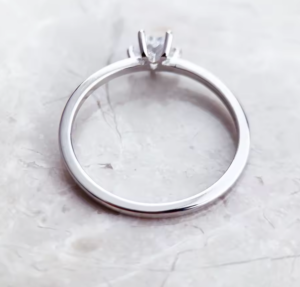 Magical Star Ring in 925 Sterling Silver