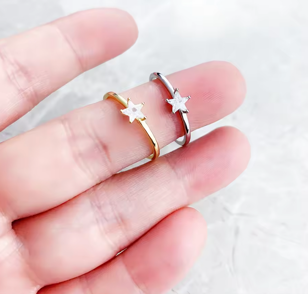 Magical Star Ring in 925 Sterling Silver